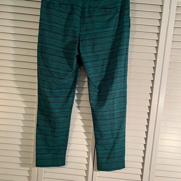 Lululemon Pants with drawstring, size -8 - Picture 2 of 3